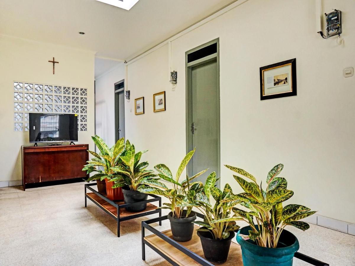 ホテルOyo 91658 Luci'S House ジャカルタ エクステリア 写真